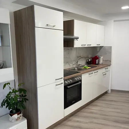 Apartma La Apartment *