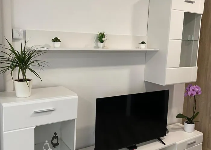 Apartma La Διαμέρισμα *